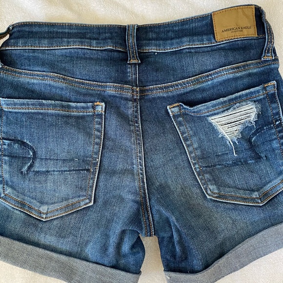 dark wash jean shorts - Picture 3 of 4